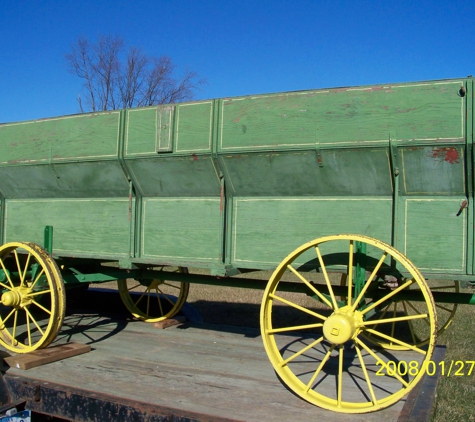 Heavens Hill Antique's and More - Guttenberg, IA