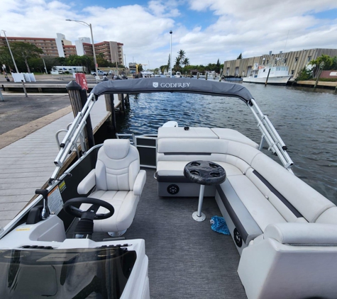 Overnight Boat Rentals - Fort Lauderdale, FL