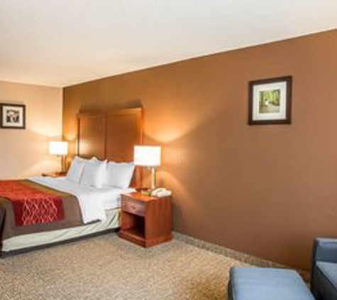 Comfort Inn & Suites - Lawrenceburg, IN