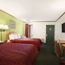 Days Inn By Wyndham Wichita West Near Airport - Motels