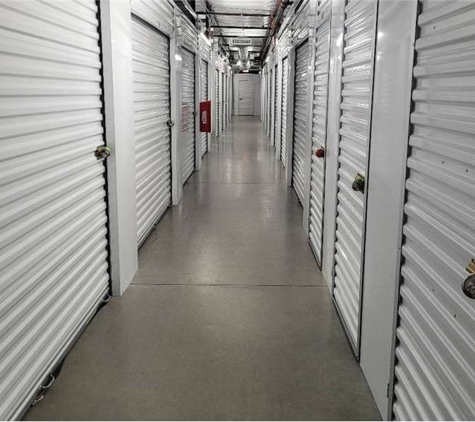 Extra Space Storage - Cedar Hill, TX