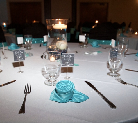 Blooming vines floral design - Lincoln park, MI. Nicky helped set up my tables and do the centerpieces. Everyone loved them!