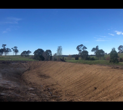 Wayne Coppin Earthmoving - Surf Beach, NSW. Civil Construction Excavators
