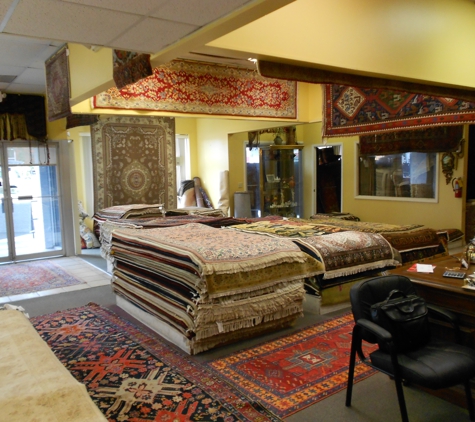 Idin Oriental Rug Gallery Inc - Lakeland, FL. showroom