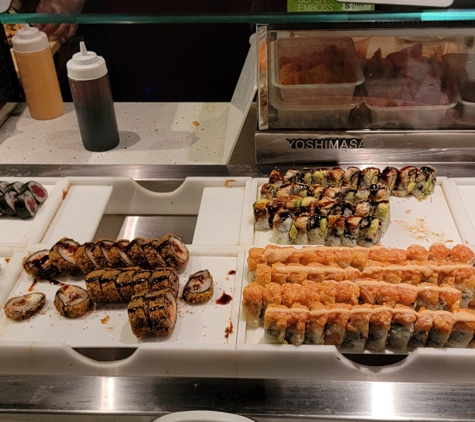 Mizumi Buffet & Sushi - North Miami Beach, FL. It's Mizumi Buffet and Sushi for lunch while visiting Miami.