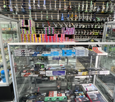 U R Smoke Shop - Modesto, CA