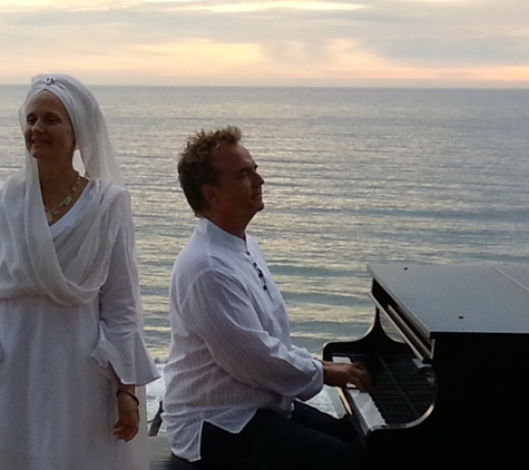 Churchill's Piano Rental Service - Santa Cruz, CA. Kawai Grand piano for album shoot at Sunset State beach