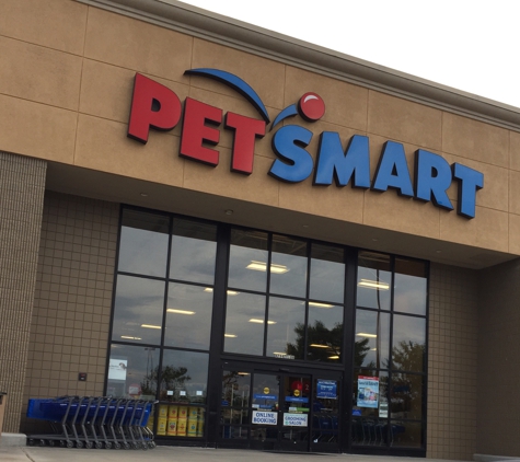 PetSmart - Hiram, GA. Entrance