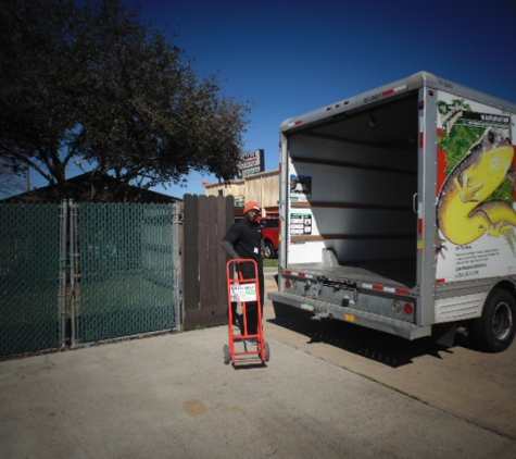 U-Haul Moving & Storage of Westbelt - Houston, TX