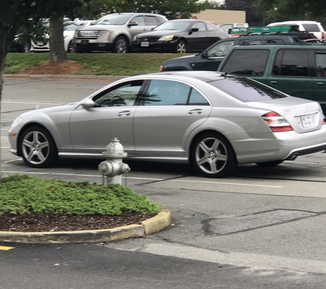 A-Z Auto Sales - Newport News, VA. 09 Mercedes Benz
S 500 AMG