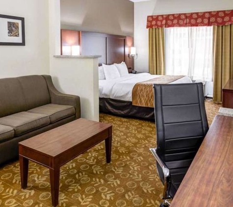 Comfort Suites Kansas City-Liberty - Kansas City, MO