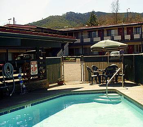 Timbers Motel - Ashland, OR