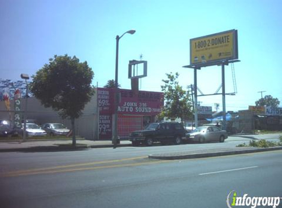 Lee's Garage - Los Angeles, CA