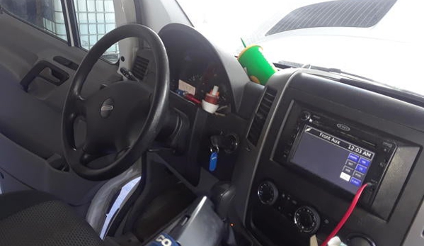 Auto AC Repair LLC. - Hialeah, FL