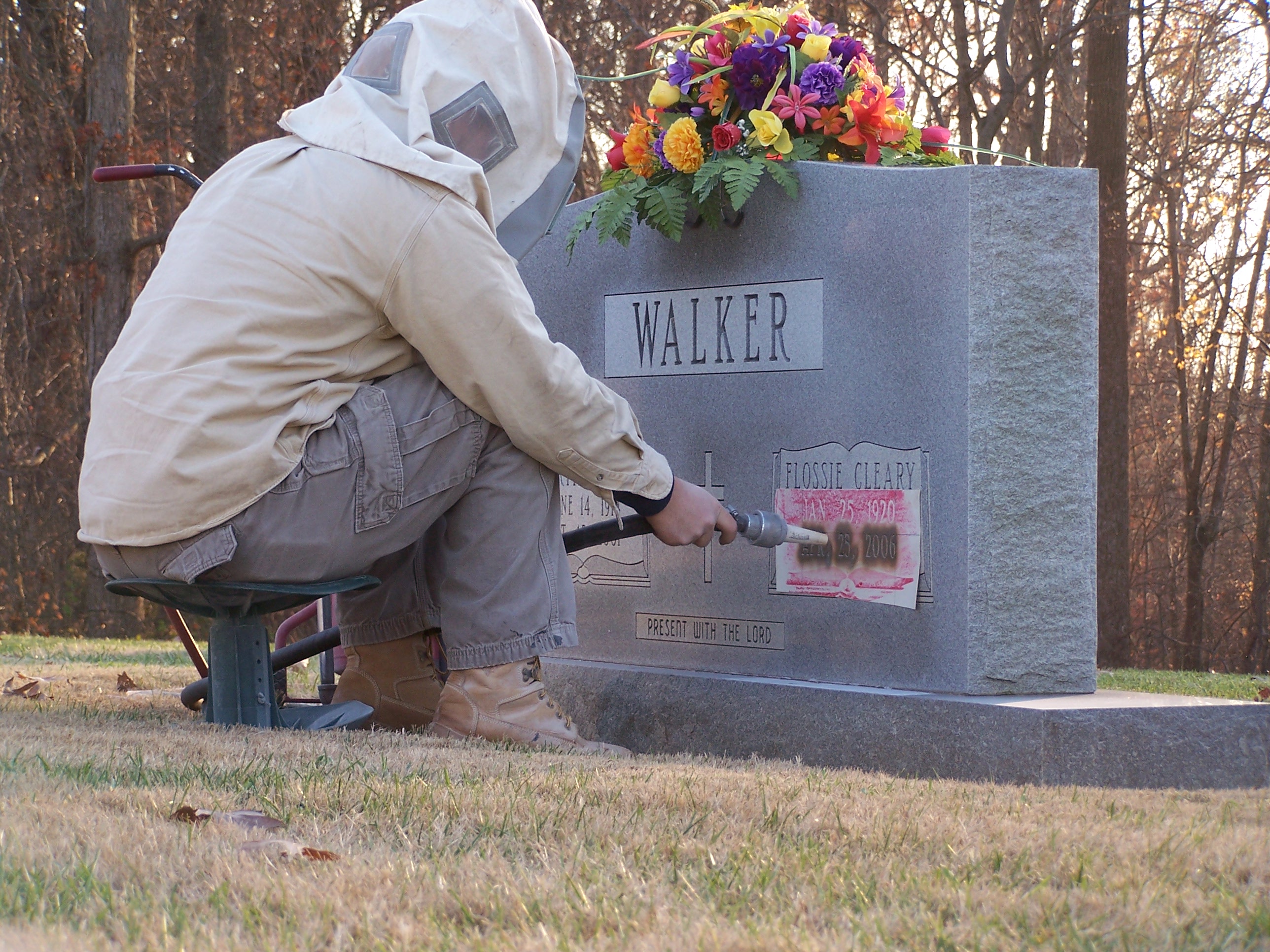 MonumentHeadstone engraving service