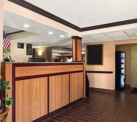 Super 8 by Wyndham Taylor/Detroit Area - Taylor, MI