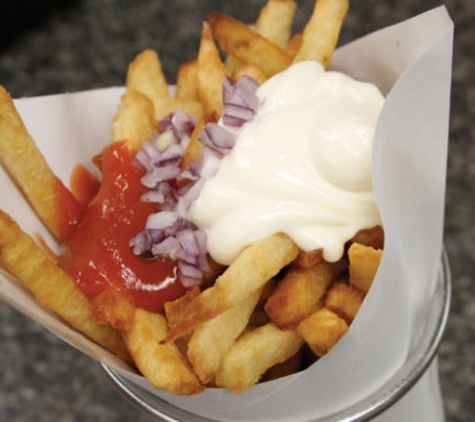 Frietkoten Belgian Fries and Beer - Chicago, IL