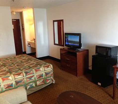 Brentwood Inn & Suites - Hobbs, NM