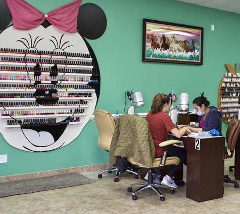 VN Nails - Madison, WI