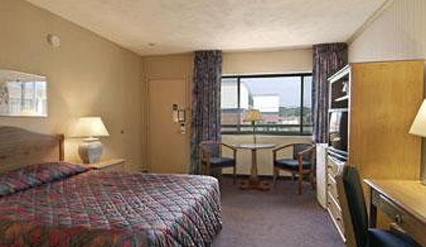 Travelodge - Natick, MA