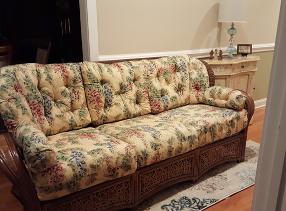 Ash & T's Consignment - Summerville, SC. Very comfortable, sturdy and in great shape.