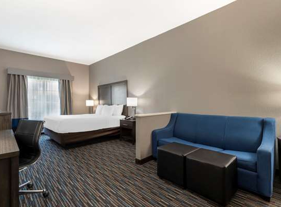 Comfort Inn & Suites Near Medical Center - San Antonio, TX