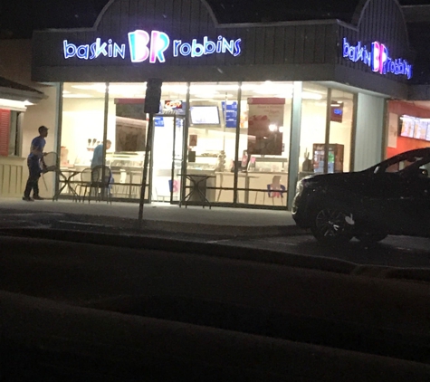 Baskin-Robbins - Newhall, CA