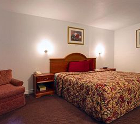 Americas Best Value Inn - Chickasha, OK