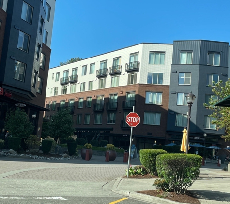 Juanita Village 6 - Kirkland, WA