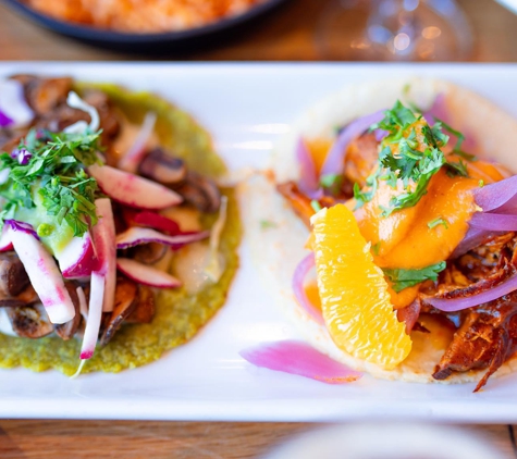 La Viga Seafood & Cocina Mexicana - Redwood City, CA