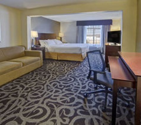 Holiday Inn Express Murfreesboro Central - Murfreesboro, TN