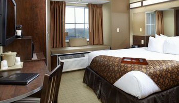 Microtel Inn & Suites by Wyndham Wheeling at The Highlands - Triadelphia, WV