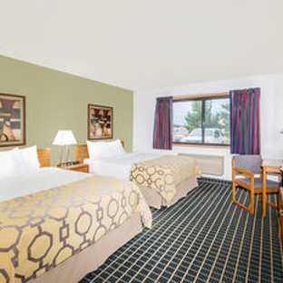 Baymont Inn & Suites - Marshalltown, IA