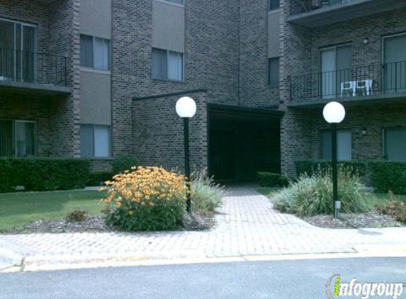 Lakeside Condo B Association - Mount Prospect, IL