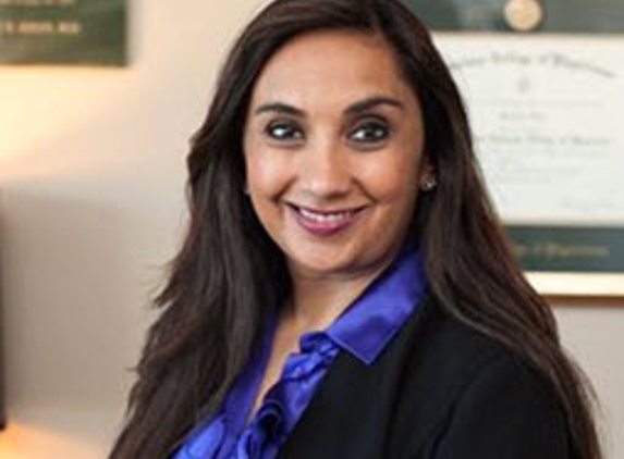 Farah N. Khan, MD - Chicago, IL