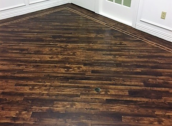 Creative Carpet & Flooring - Mokena, IL. 20170321 Karndean LVP - Da Vinci, Australian Walnut RP41 with RP04 block border and corner pieces