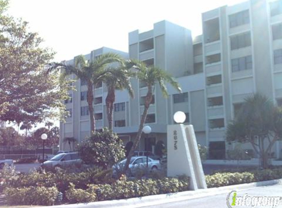 Veinte Condominium - Longboat Key, FL