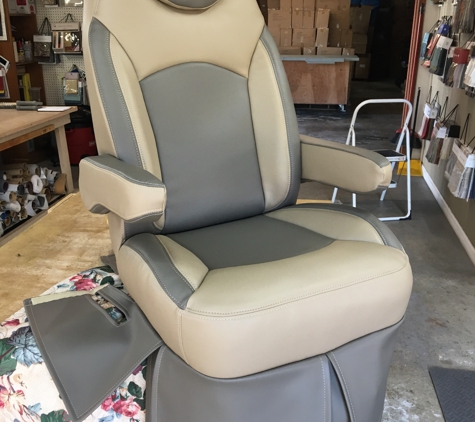 DZ Upholsterers - Gretna, LA