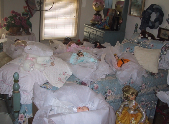 Atlanta's Doll Clinic - Snellville, GA. Our Recovery room.
