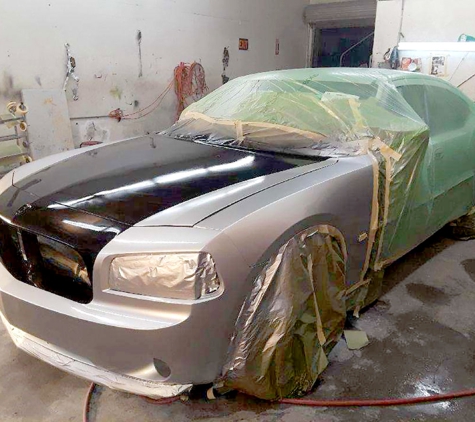 F.T. Auto Body Repair Shop - Compton, CA