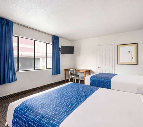 Travelodge by Wyndham Las Vegas - Las Vegas, NV