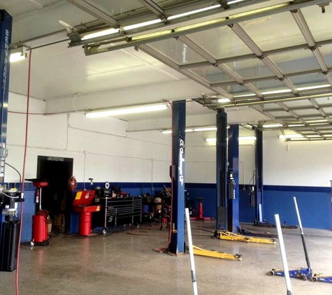 Monro Muffler Brake & Service - Fenton, MI