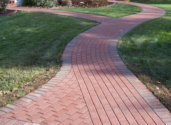 Earthscapes and Construction - Eureka, MO. holland stone paver pathway