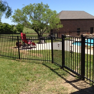 Buzz Custom Fence - Fort Worth, TX