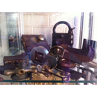 Axcess Locksmiths | Safes Sydney | Emergency Locksmiths - Kings Park, NSW