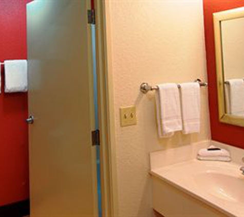 Red Roof Inn - Jacksonville, FL