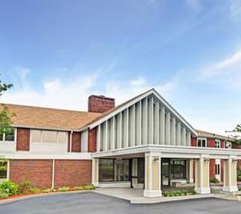 Hilltop Hotel & Conference Center - Seekonk, MA