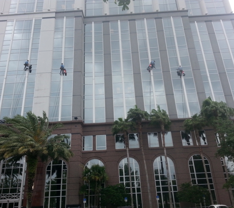Vicart Building Maintenance & Window Cleaning Inc - Tampa, FL