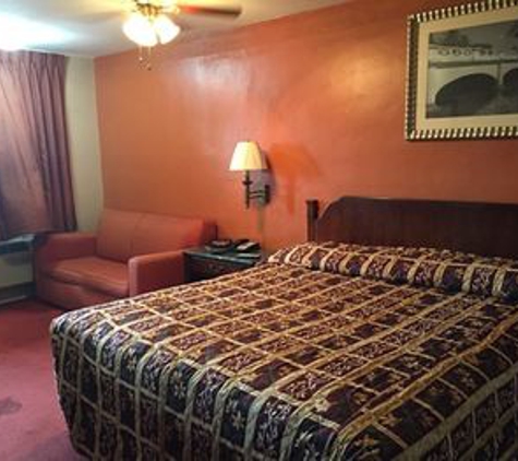 Deluxe Inn Airport - Mcallen, TX