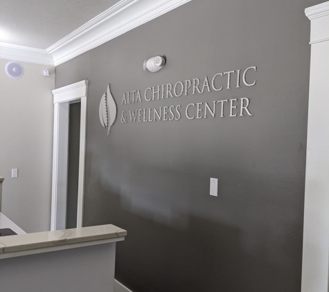 Dr. Shaun Robert Matsumoto, DC - Dinuba, CA. Front desk